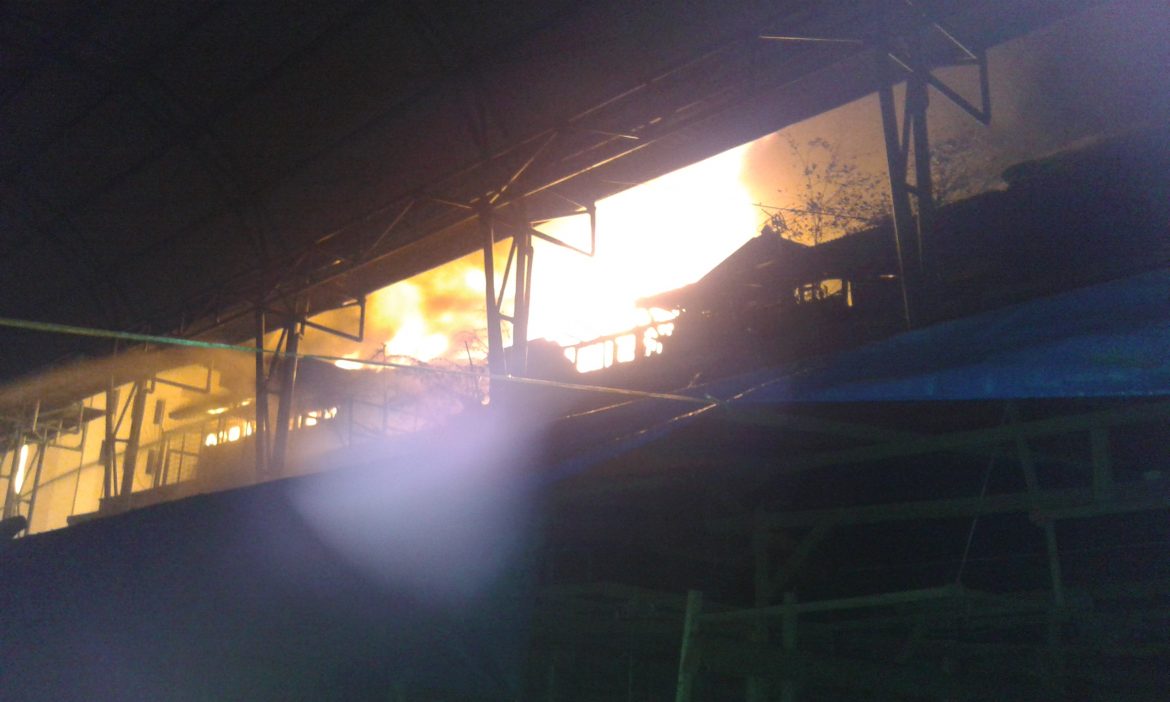 Pasar Tengah Dilahap Si Jago Merah