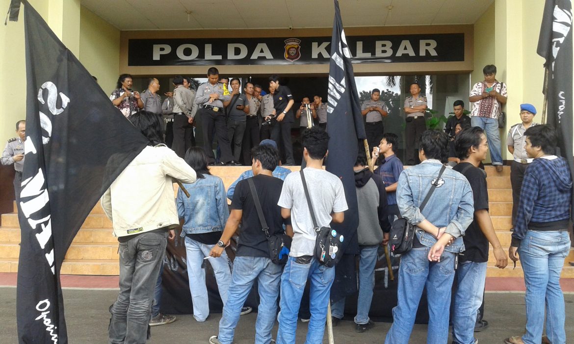 Kecewa Dengan Kasus Korupsi, Solmadapar Mendatangi Polda Kalbar