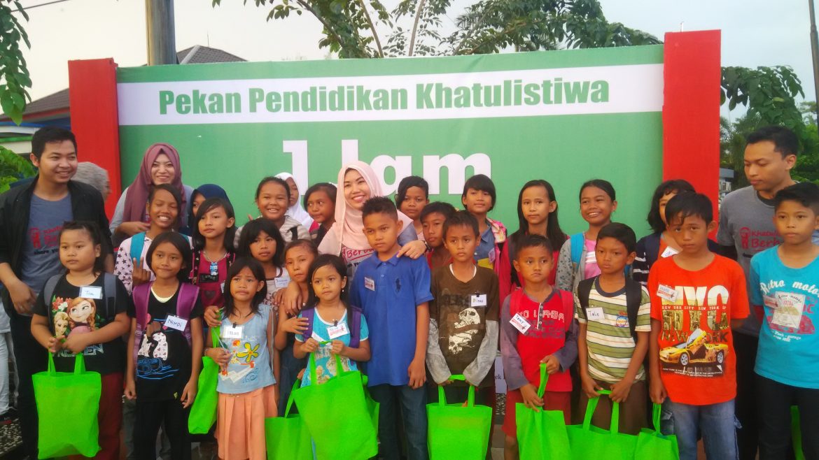 Peringati Hardiknas, Ini Yang Dilakukan Komunitas Di Kalbar