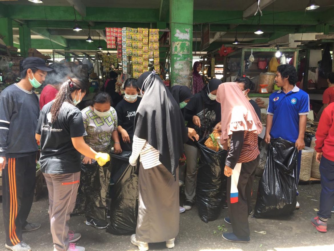 Kepedulian Sylva PC Untan Terhadap Sampah