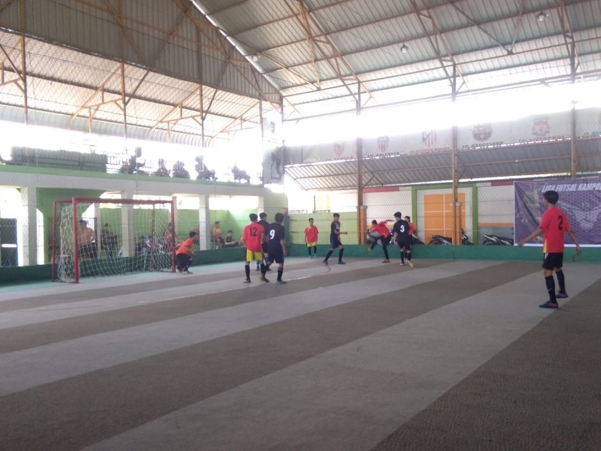 BEM Fisip Gelar Liga Futsal Kampoes Biru