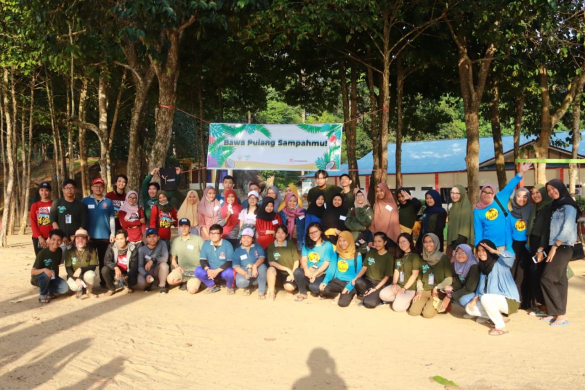 Yokjagepantai Gelar Aksi Bersih Pantai di Pasir Panjang (Citizen Reporter)