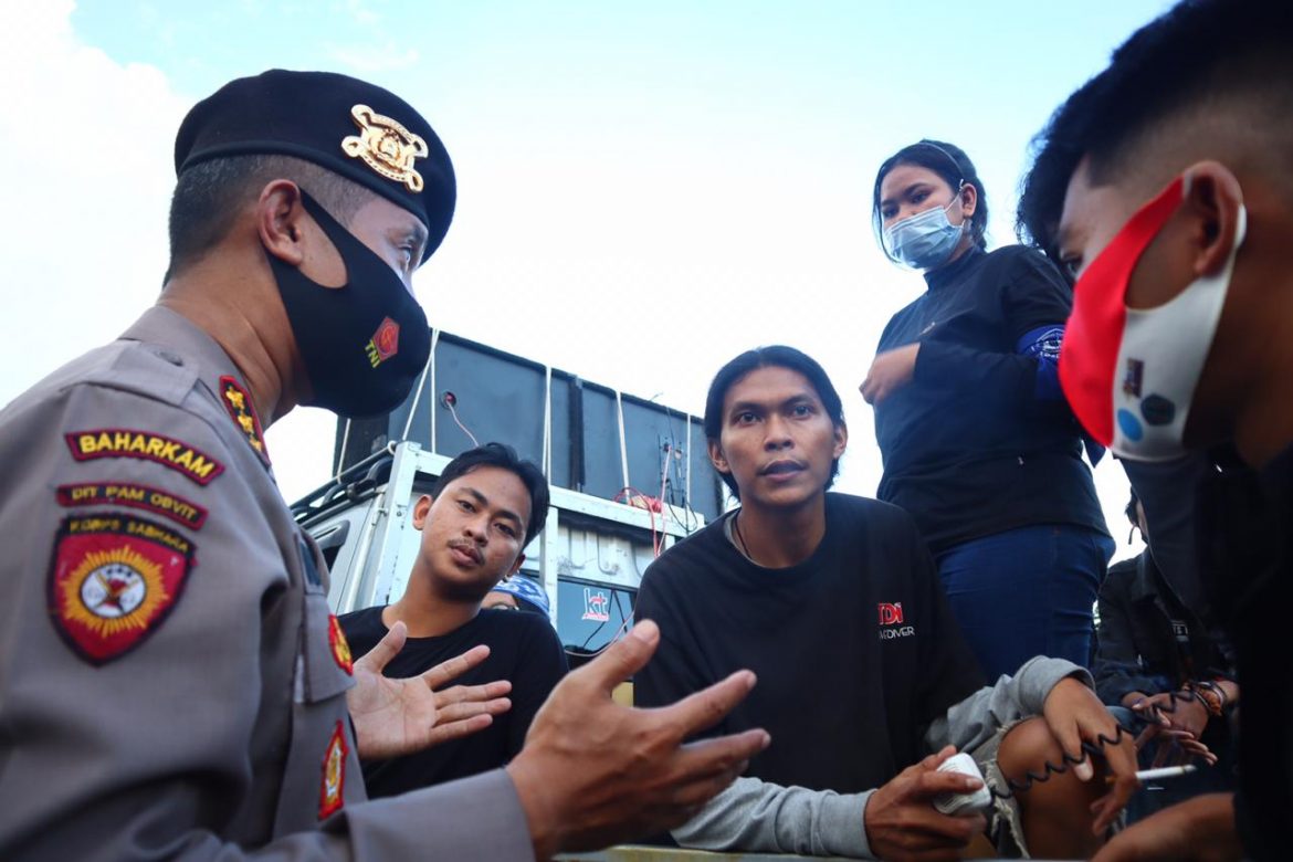 Press Release : Tindakan Represif dan Kekerasan Kepolisian Pada Pengamanan Aksi Demonstrasi