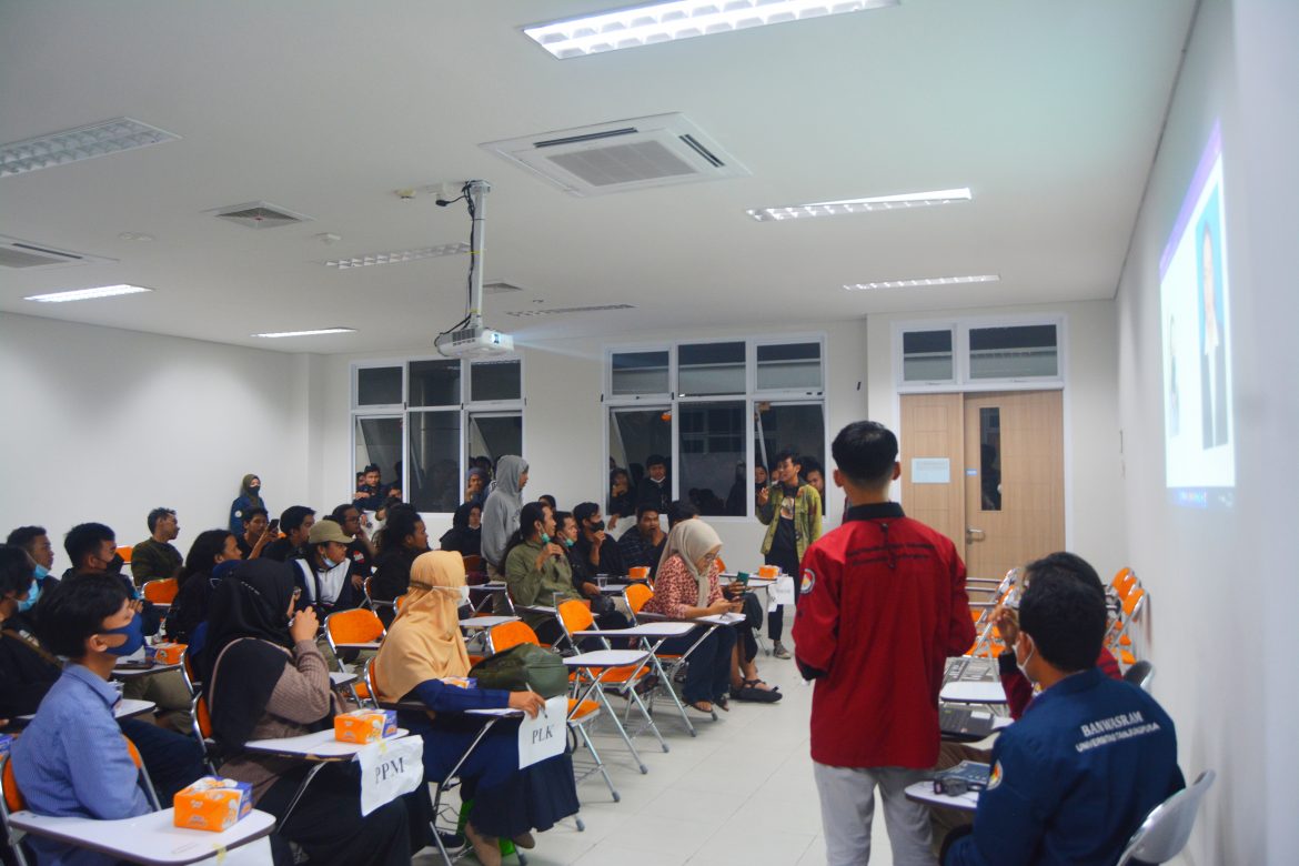 Ketidakmerataan Sosialisasi, Pemirama Sepi Reaksi