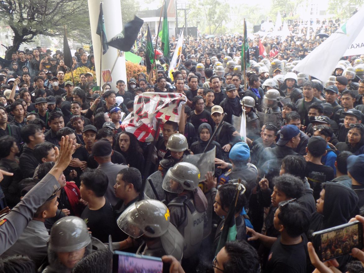 Kawal Pembatalan RUU Pilkada, DPRD Kalbar Tak Berani Ambil Sikap