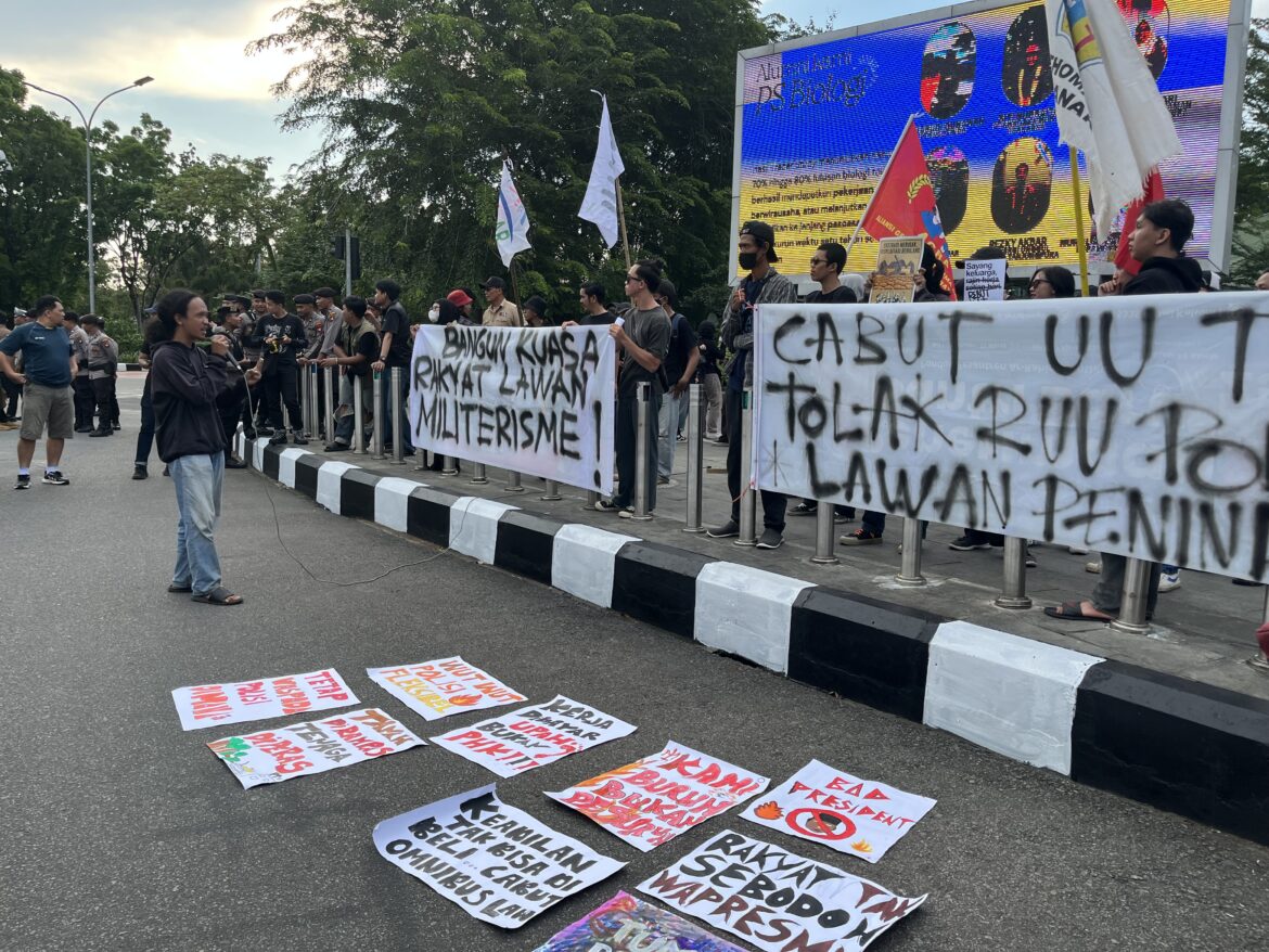 Aksi Hari Buruh: Kesejahteraan yang Terabaikan